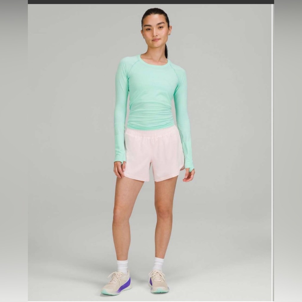 🍋Women’s Lululemon Track That Mid-Rise Lined Short 5" Size 8 W7ATBS🍋